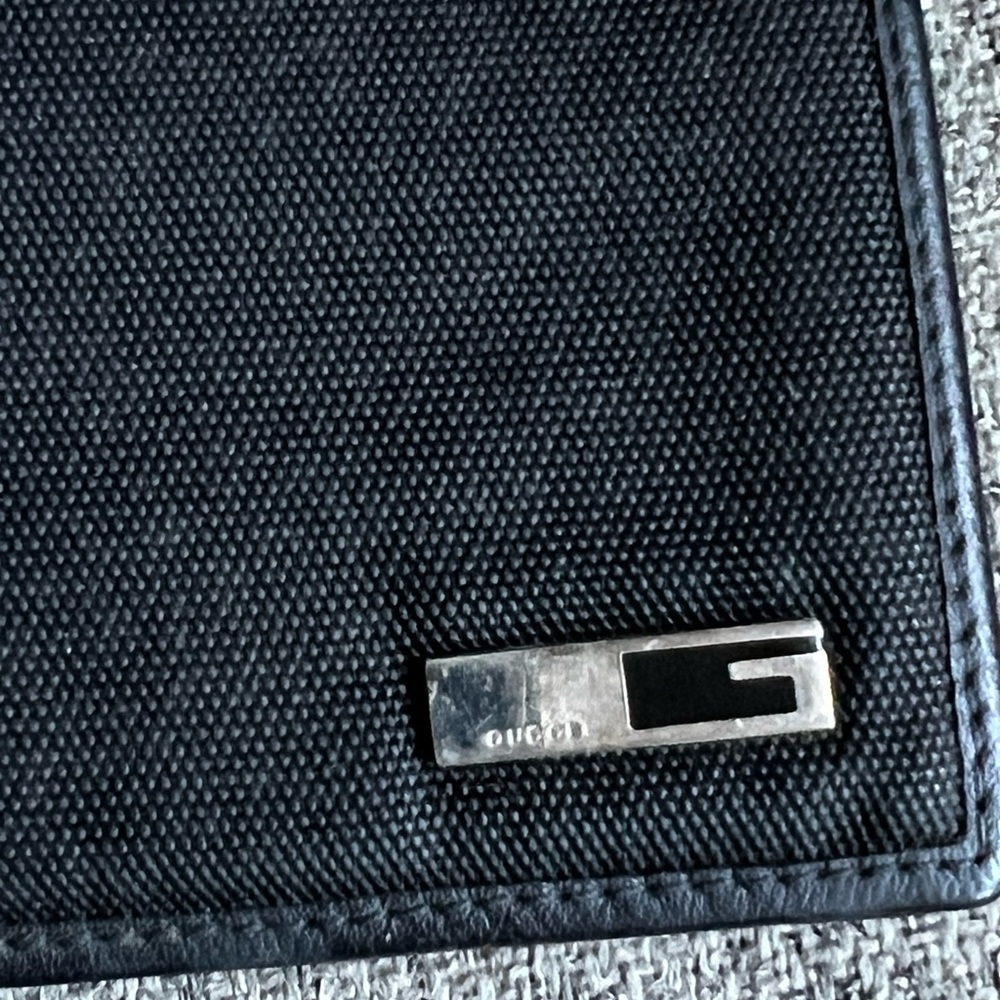 Gucci Men’s Bifold - Picture 2 of 7